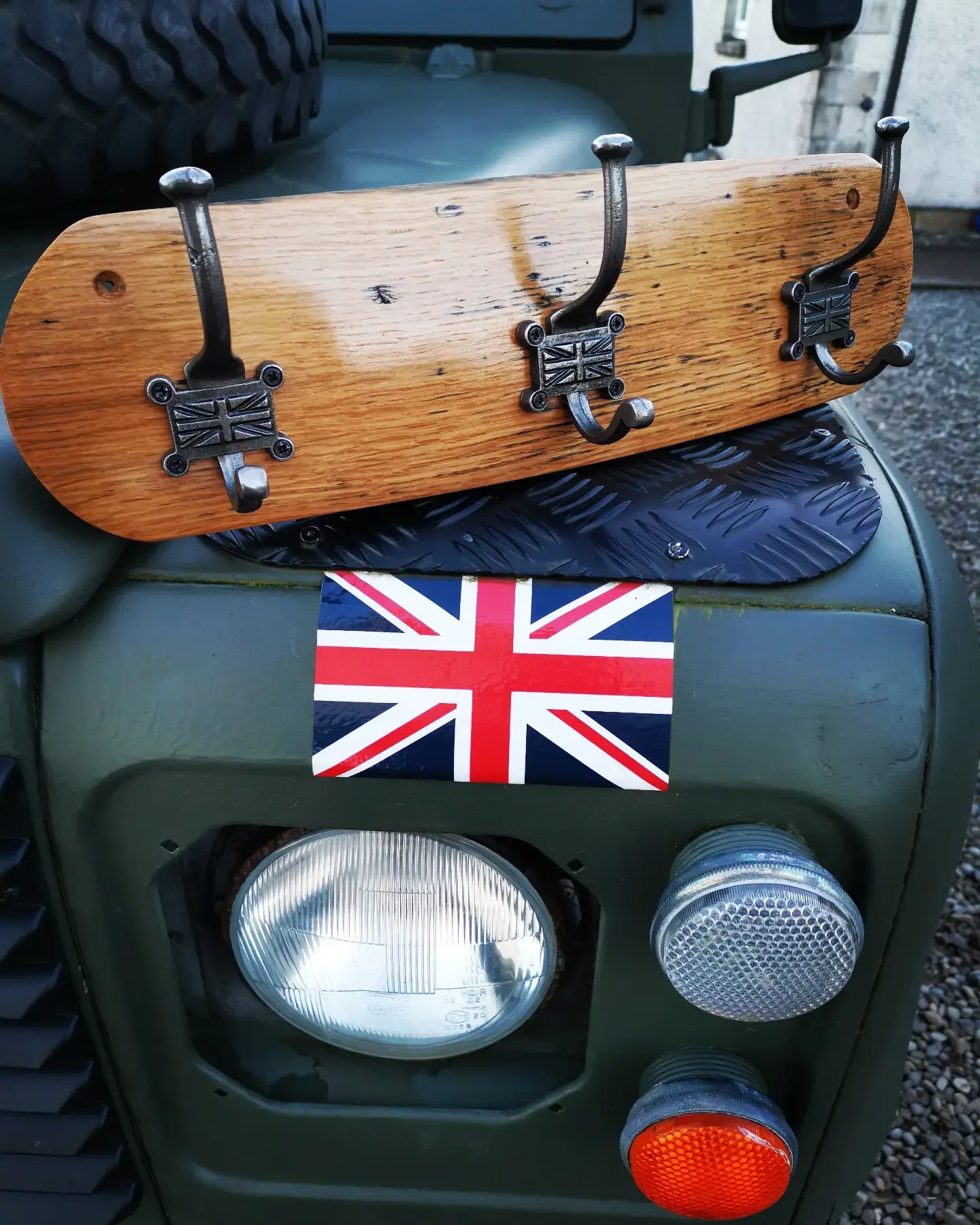 Union Jack 3 hook oak stave