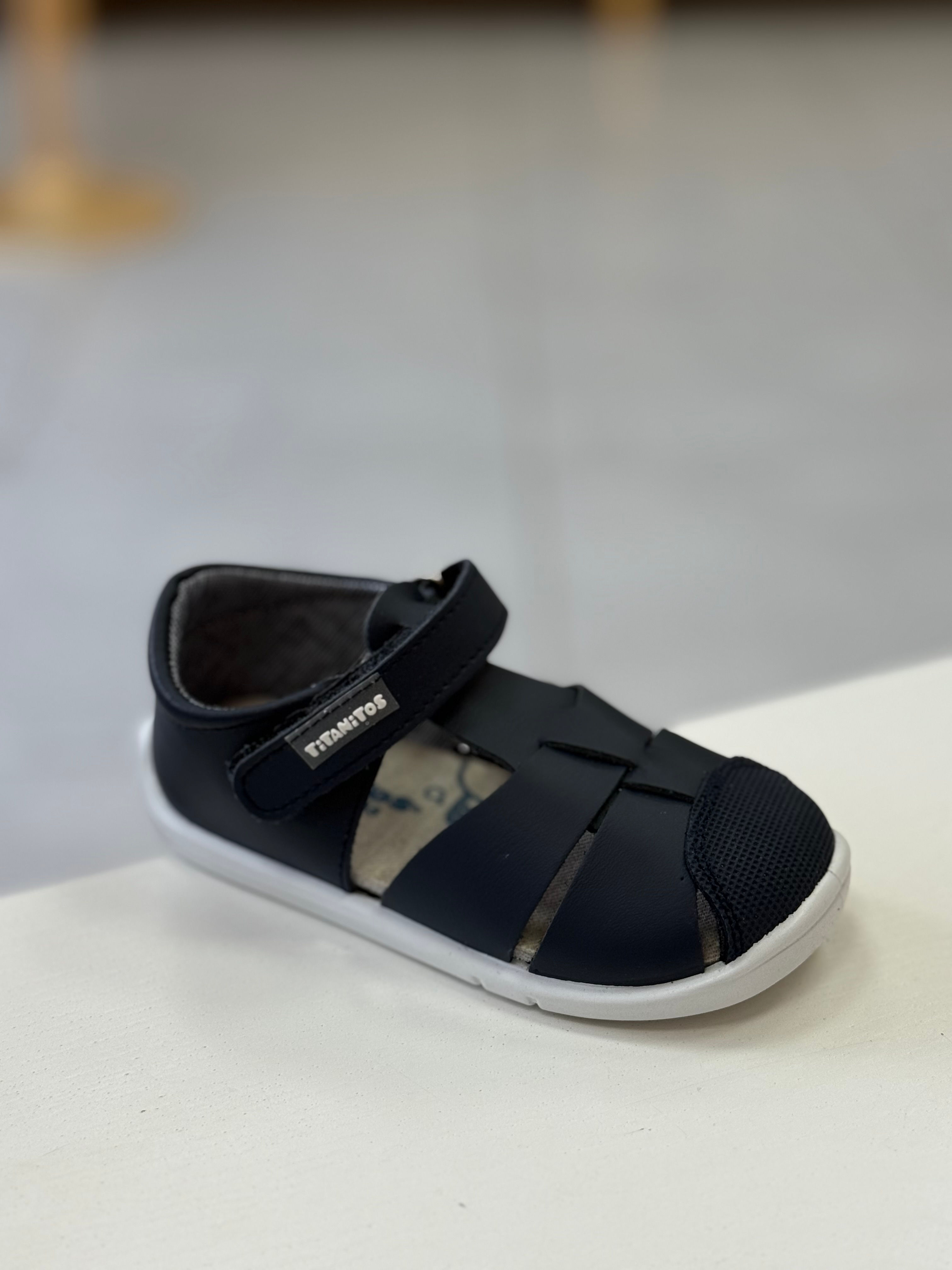 Titanitos Felix Navy