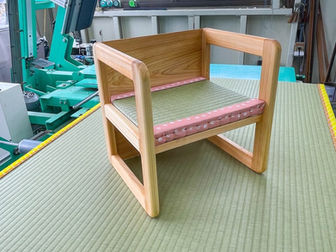 お子様向けのタタミ椅子