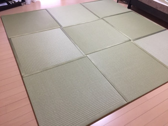 出し入れ自在の置き畳でフローリングも快適に!