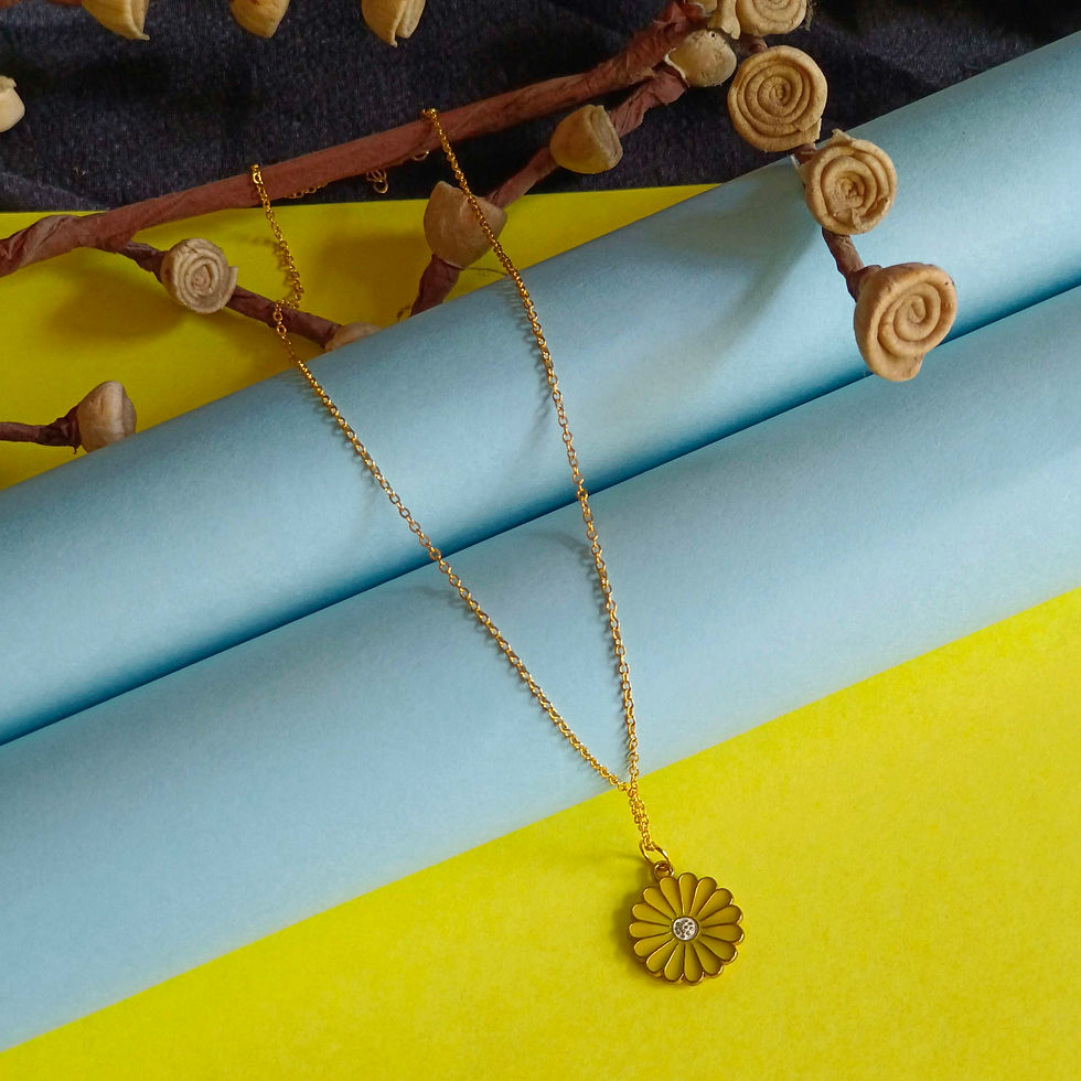 Thumbnail: Daisy Trendy Chain with Flower Pendant For Girl, Casual Wear Necklace For Women 