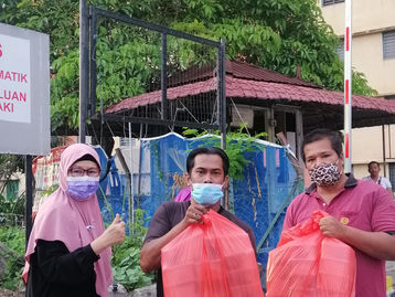Sedekah makanan Hari Jumaat kepada keluarga yang memerlukan.( OCTOBER 2021)🤲❤