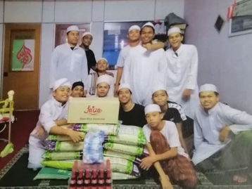 SEDEKAH BARANG MAKANAN DAN DUIT KEPADA MADRASAH TAHFIZ QURAN AS-SHAREEF (8 JULAI 2019)