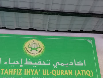 MEMBAIKI ATAP DAN WAYAR SEKOLAH TAHFIZ ATIQ.