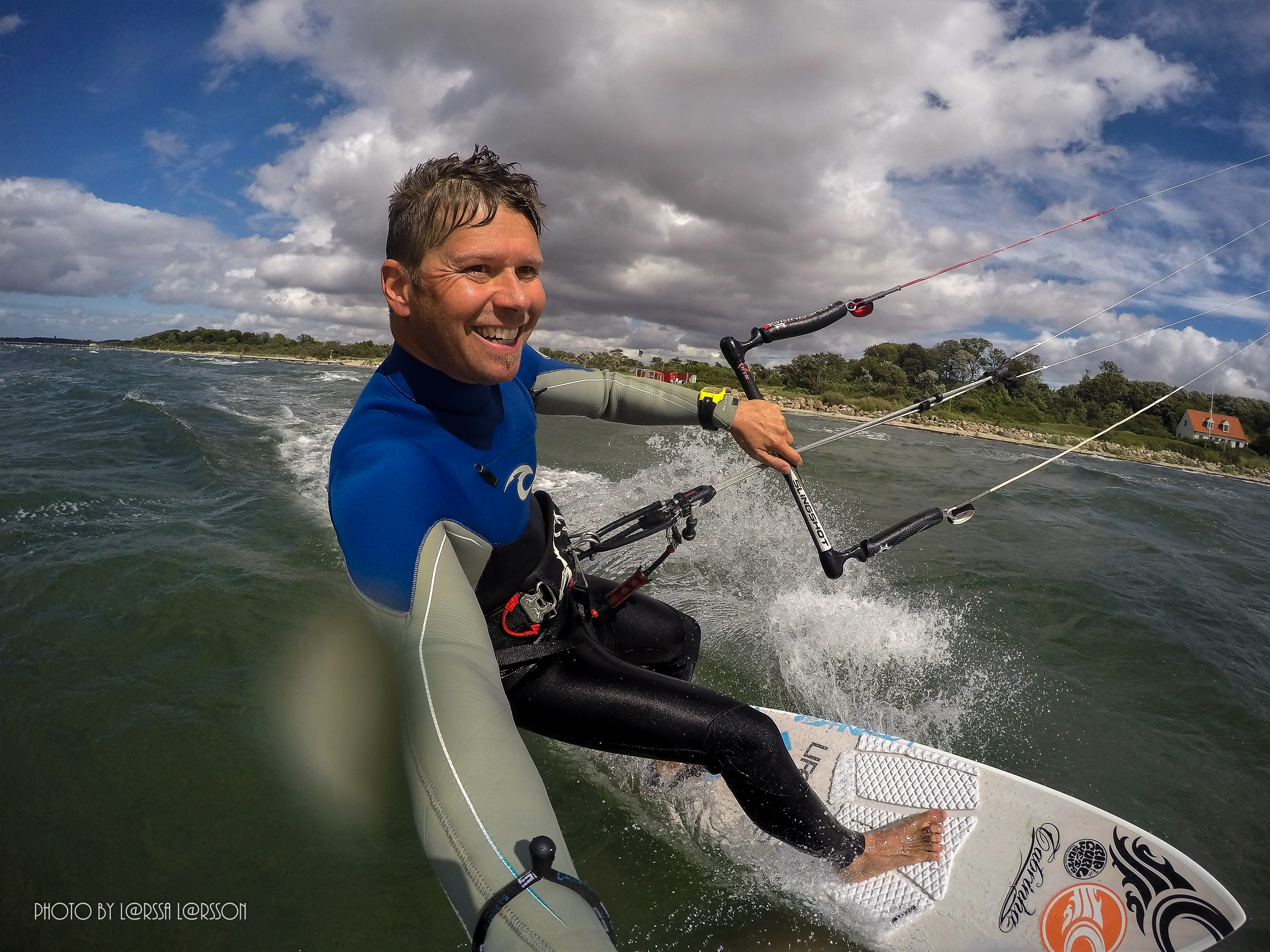 Kitesurfing