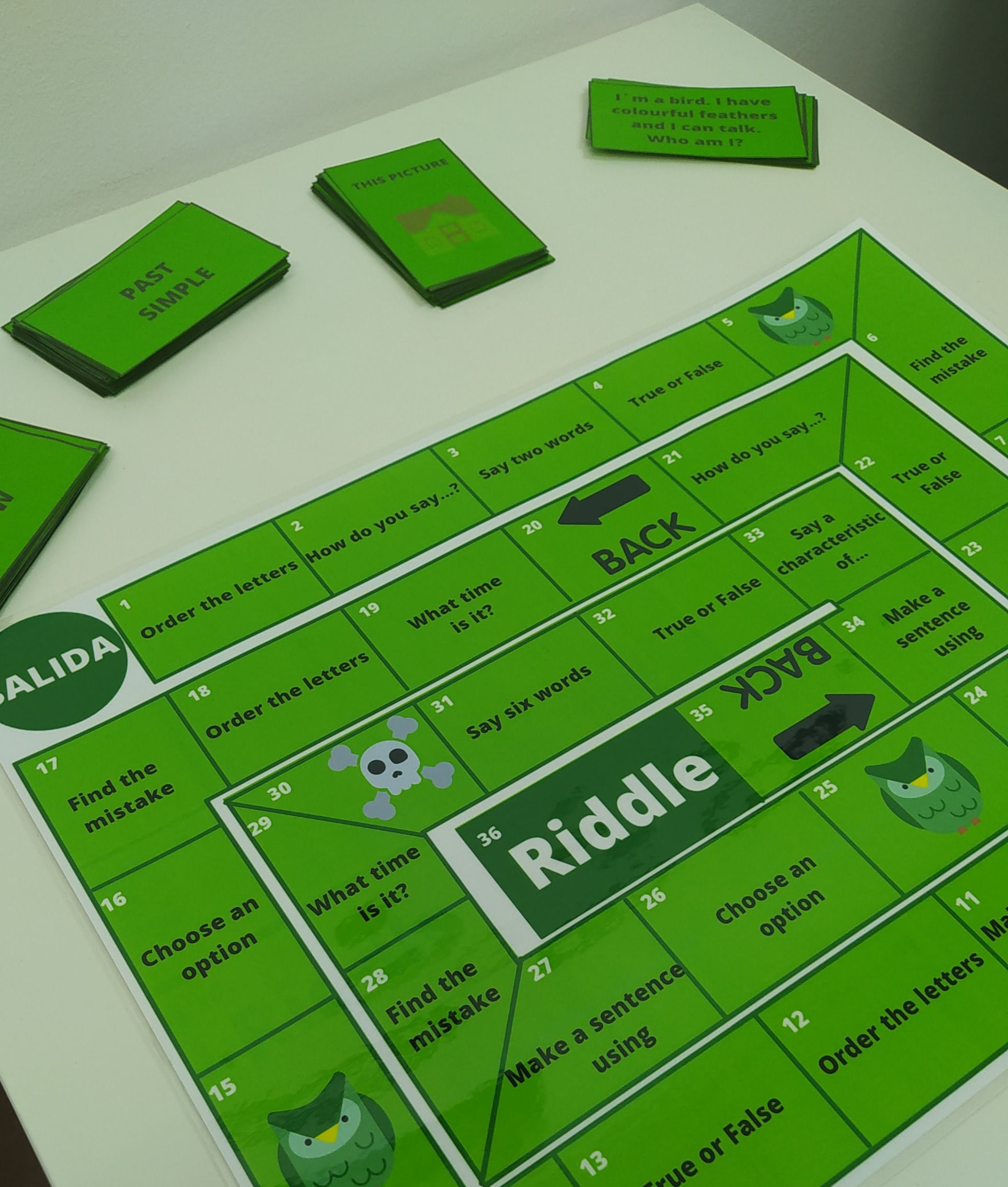 JUEGO DE MESA DE INGLÉS PRIMARIA