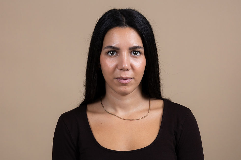 headshot8 kopiera.jpg