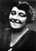 30 Maria Eugênia Carneiro Mendonça
