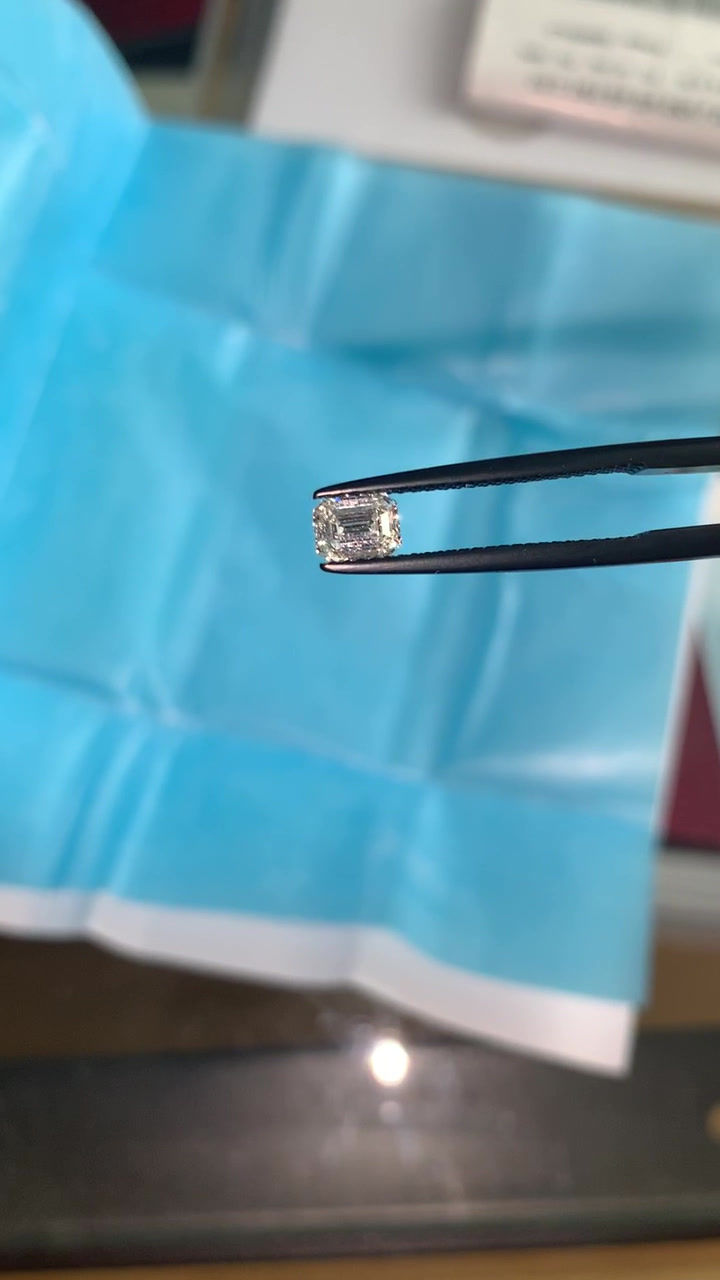 Thumbnail: 0.53ct J VS1 Diamond
