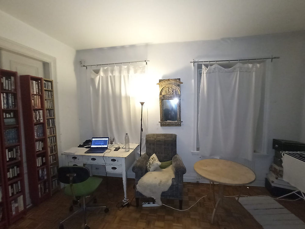 Furnished room with desk, bookshelf. Student housing in Lund.