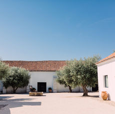 5 REASONS TO RETREAT WITH US!