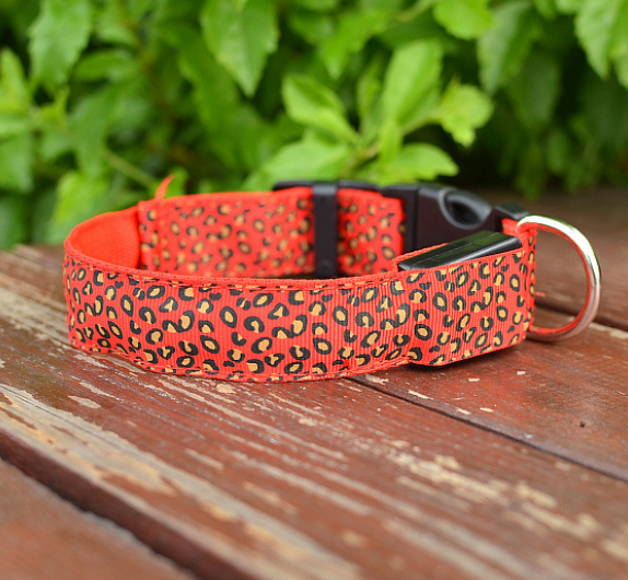 サムネイル： LED Dog Collar Safety Adjustable Nylon Leopard Pet Collar