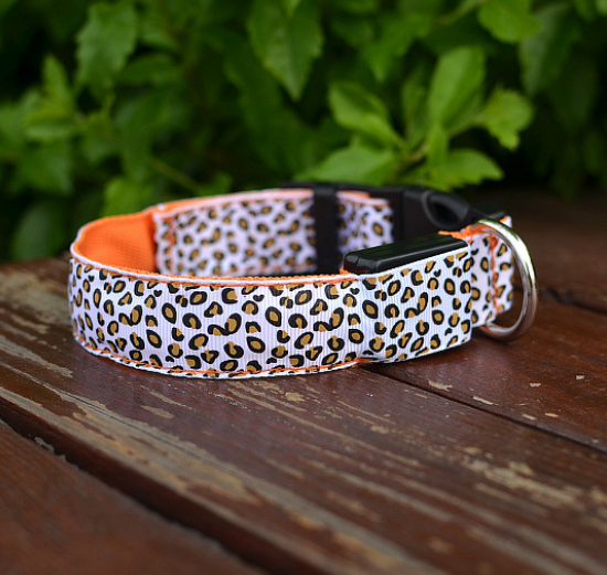 サムネイル： LED Dog Collar Safety Adjustable Nylon Leopard Pet Collar