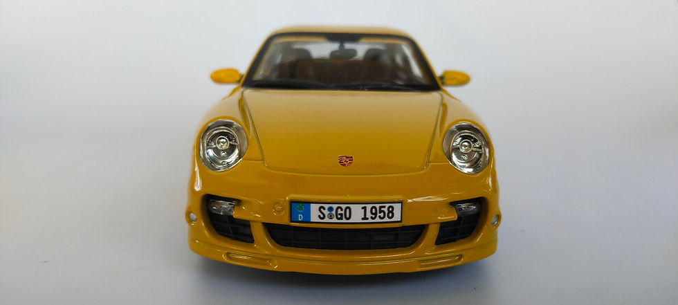 Miniatura: Porsche 911 Turbo (997) (Automaxx Premium) Amarillo 1/24