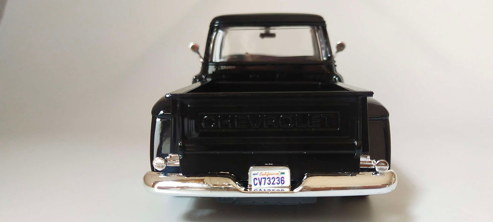 Miniatura: Chevy 5100 Stepside 1955 (Motor Max) Negro 1/24