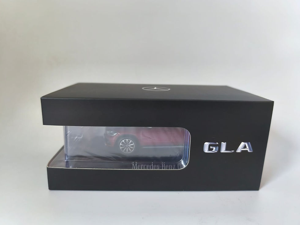 Miniatura: Mercedes-Benz GLA (Minimax) Granate 1/43