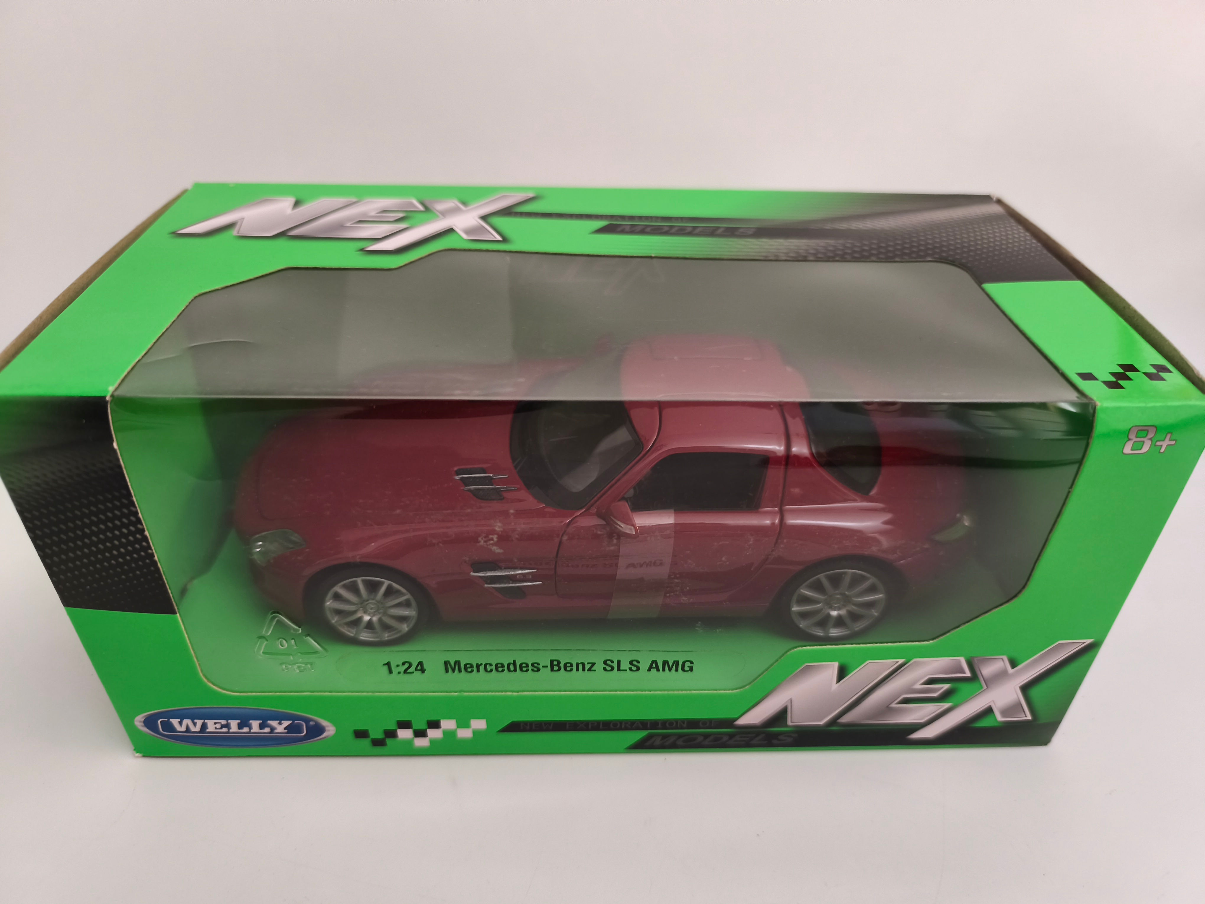 Mercedes-Benz SLS AMG (Welly) Granate 1/24