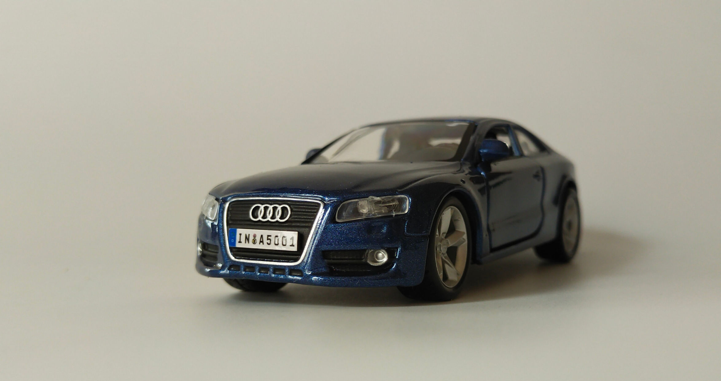 Audi A5 (Burago) Azul 1/32
