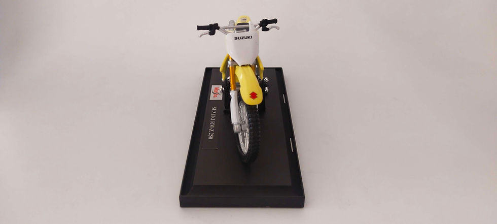 Miniatura: Moto Suzuki RM-Z 250 (Maisto) Amarillo 1/18