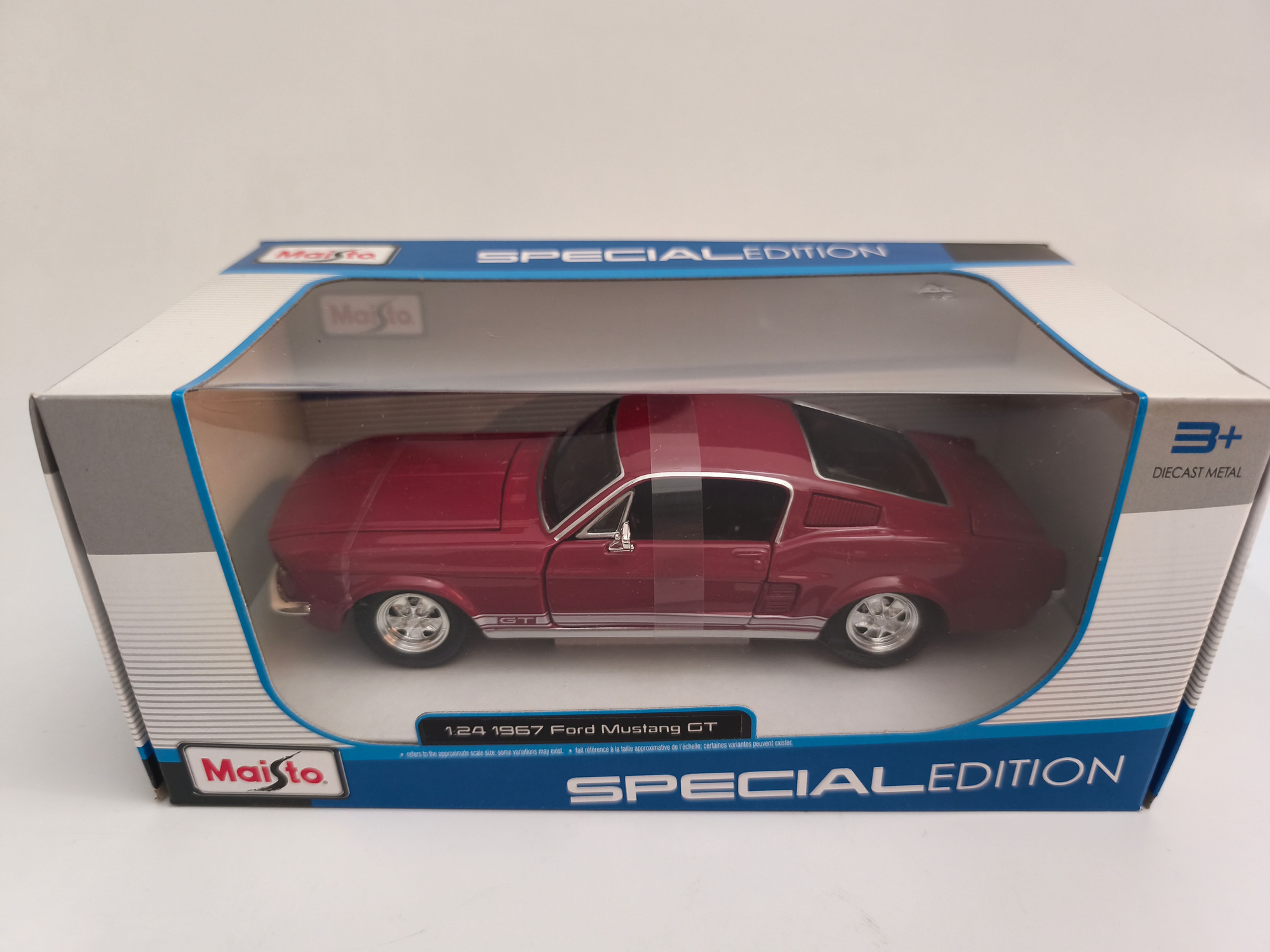 Ford Mustang GT 1967 (Maisto) 1/24