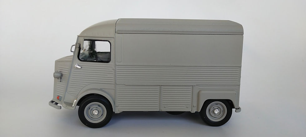 Miniatura: Citroën Type H (Welly) Gris 1/24
