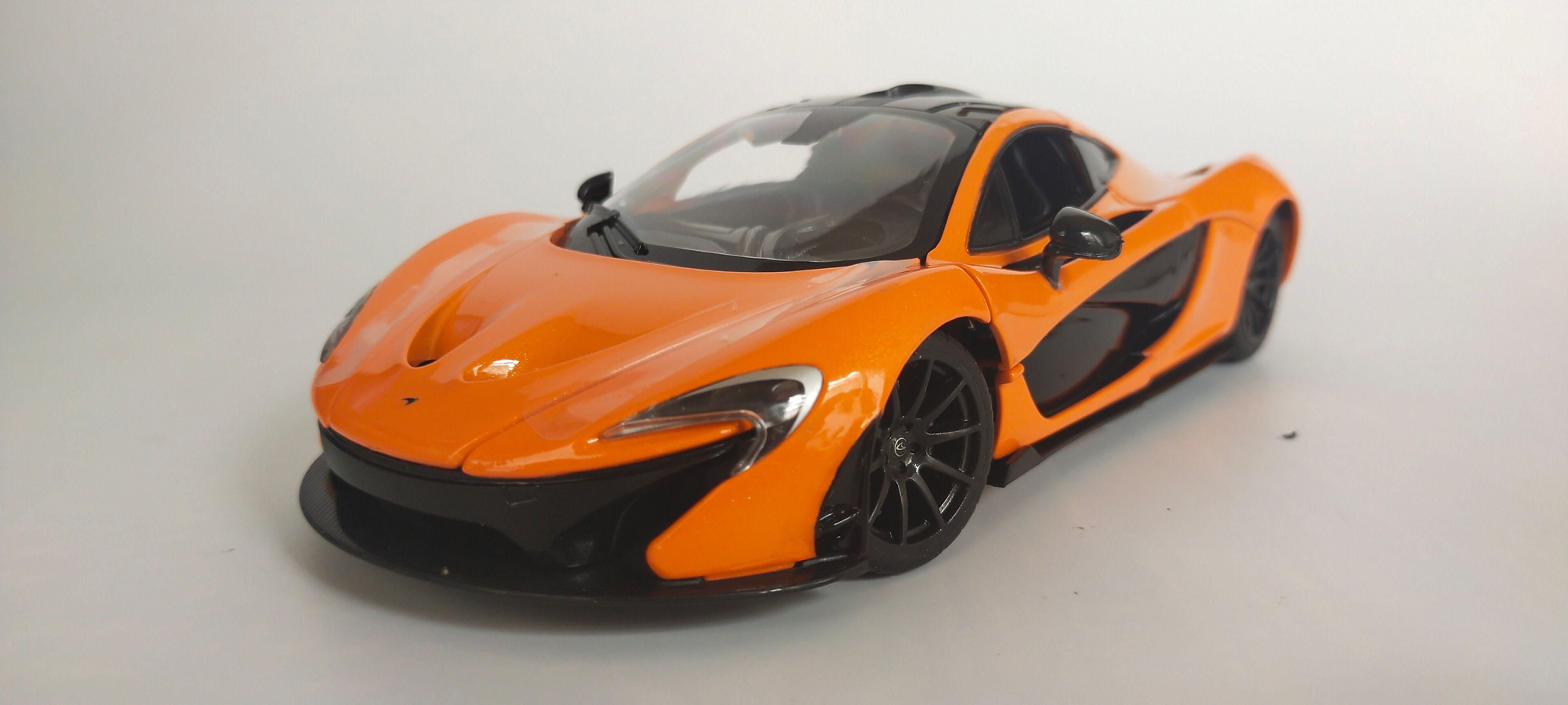 McLaren P1 (Rastar) Naranja 1/24