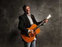 Larry Cordle releases new single about Antônio Vilas-Boas abduction