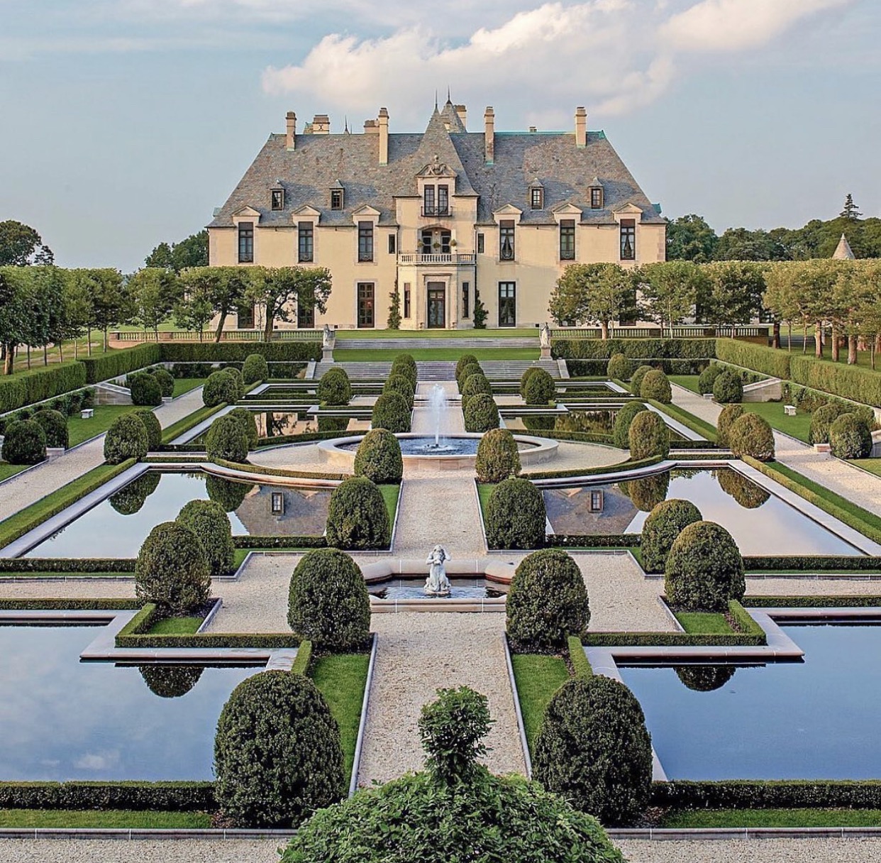 The Mansion at Glen Cove