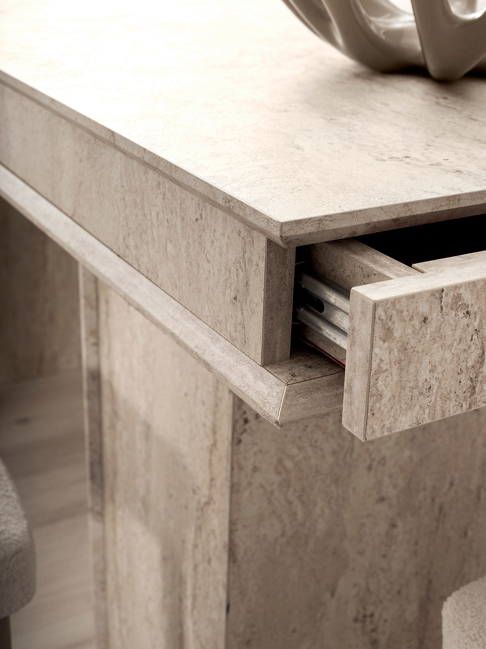 Küçük resim: TRAVERTEN YEMEK ODASI