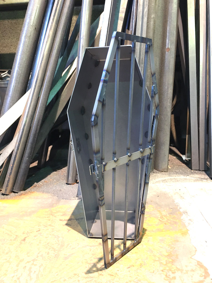 サムネイル： 【受注制作】＜ 鉄棺 ＞ Cage Iron coffin 檻 扉アイアン 棺 BOX 36cm　＜Iron-c＞