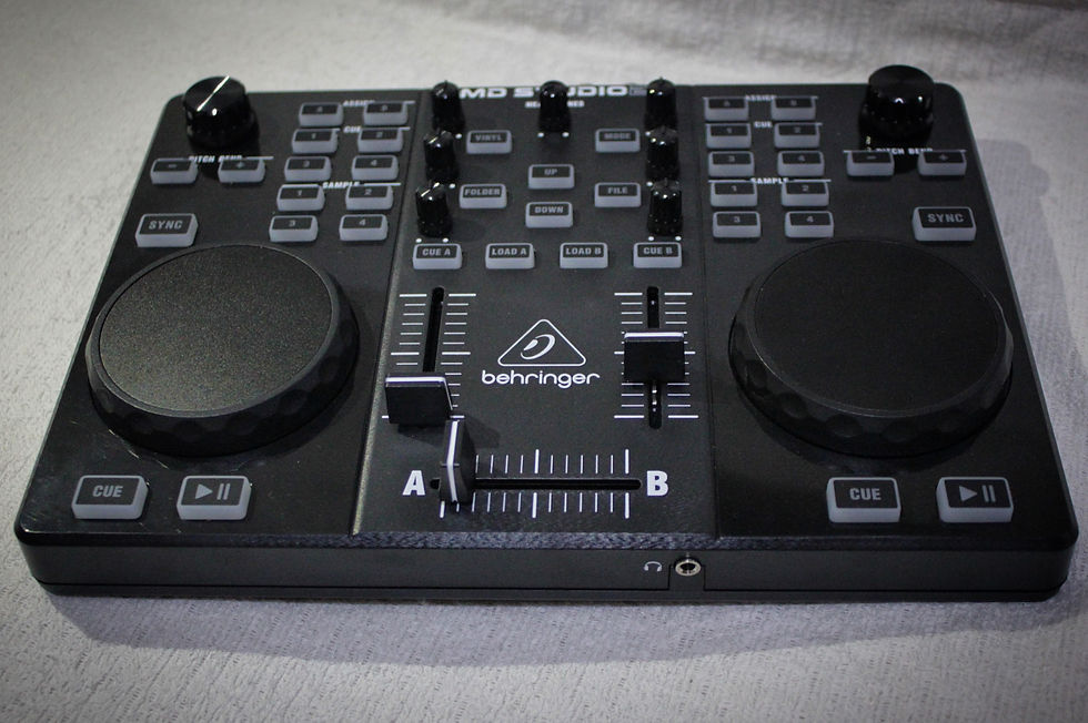 Behringer CMD Studio 2A
