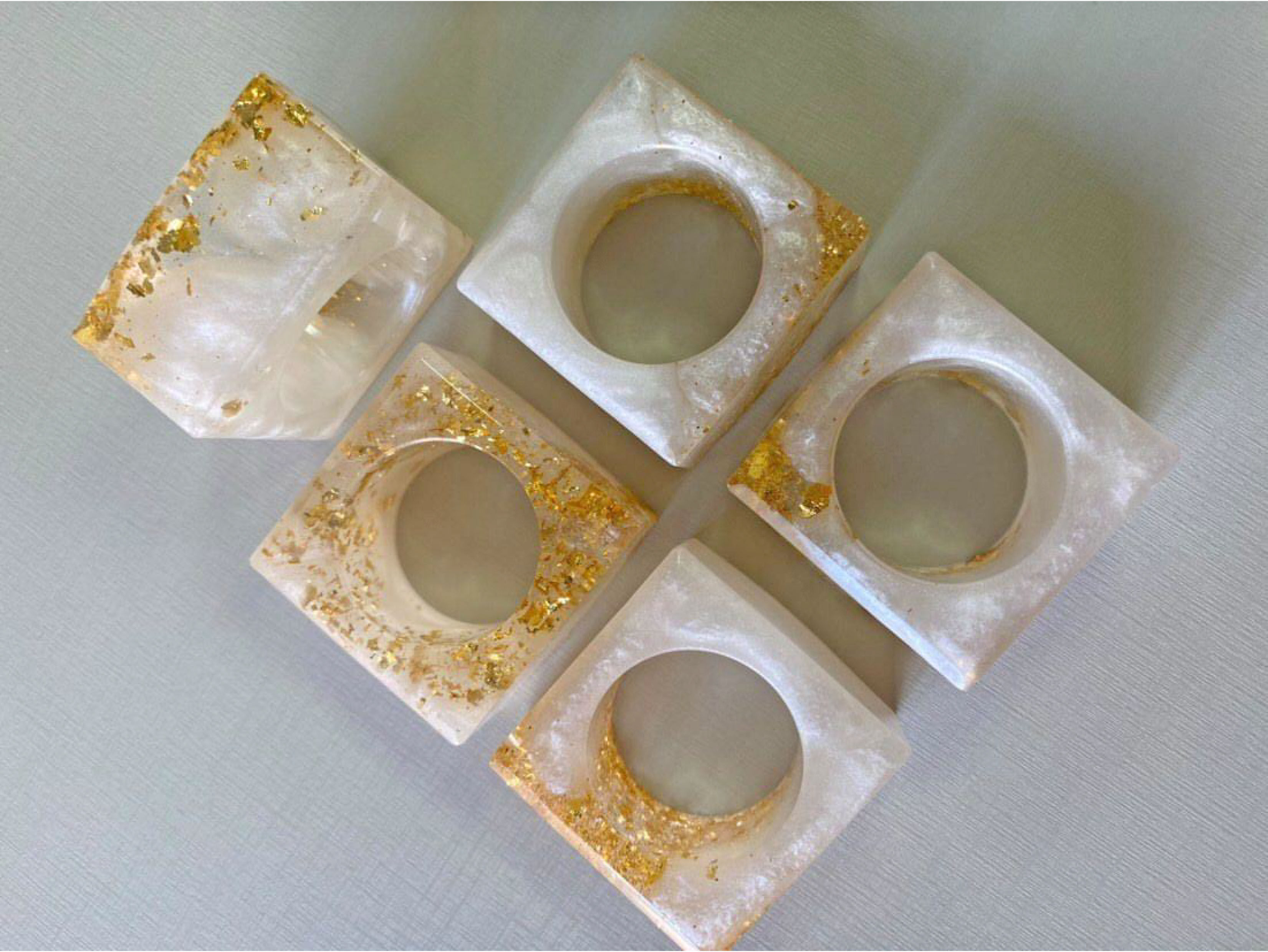 Conjunto PORTA GUARDANAPO FOLHA DE OURO