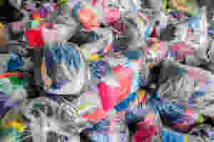 fast fashion in bags