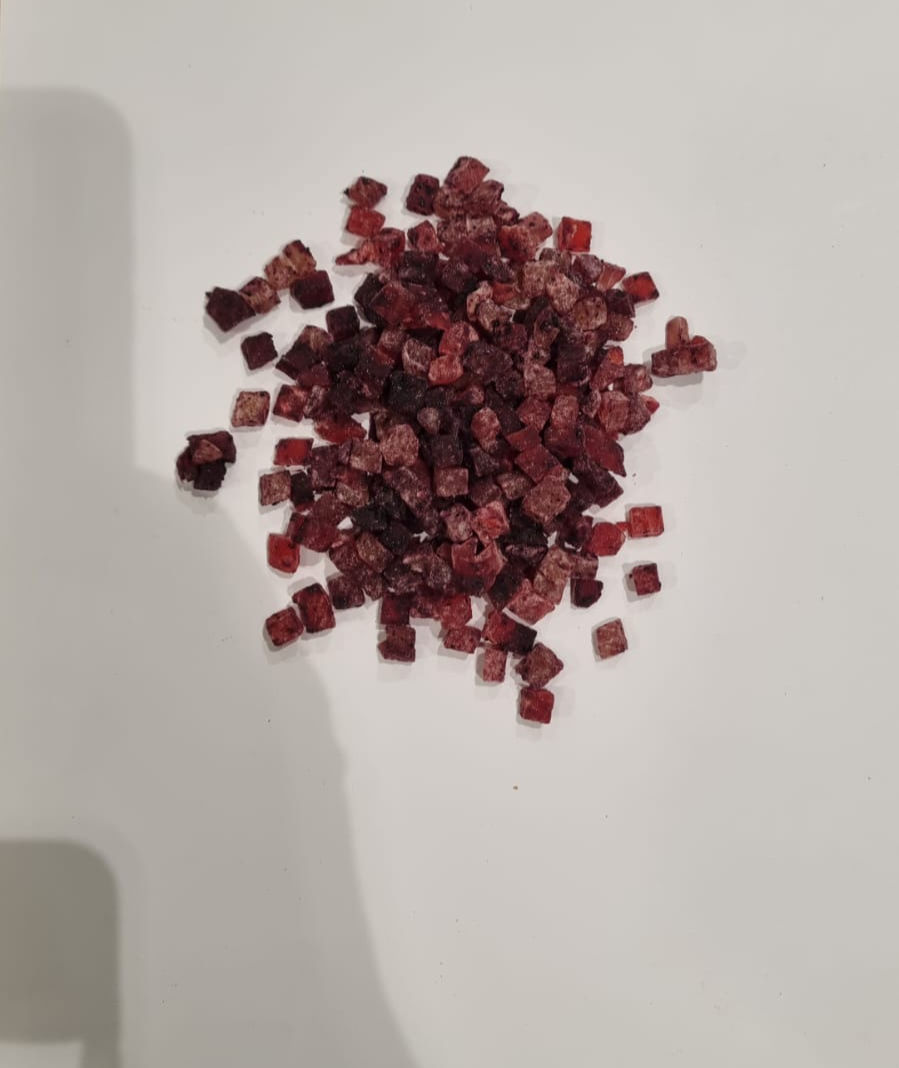 קוביות סלק אדומות קטנות