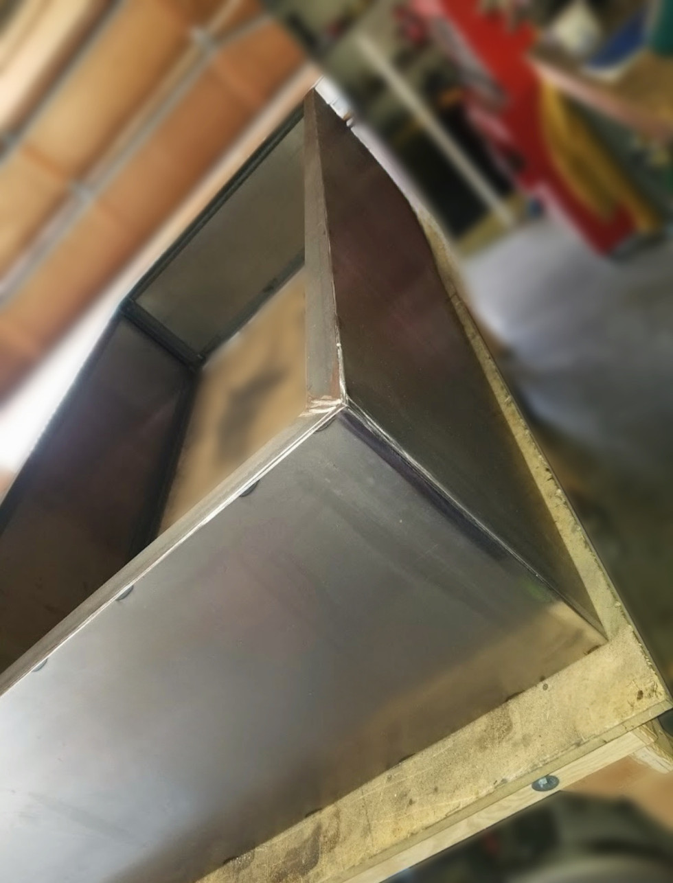Custom metal raised garden bed with clean welds and sturdy frame, fabricated by NW Metalworks in Vancouver, WA.