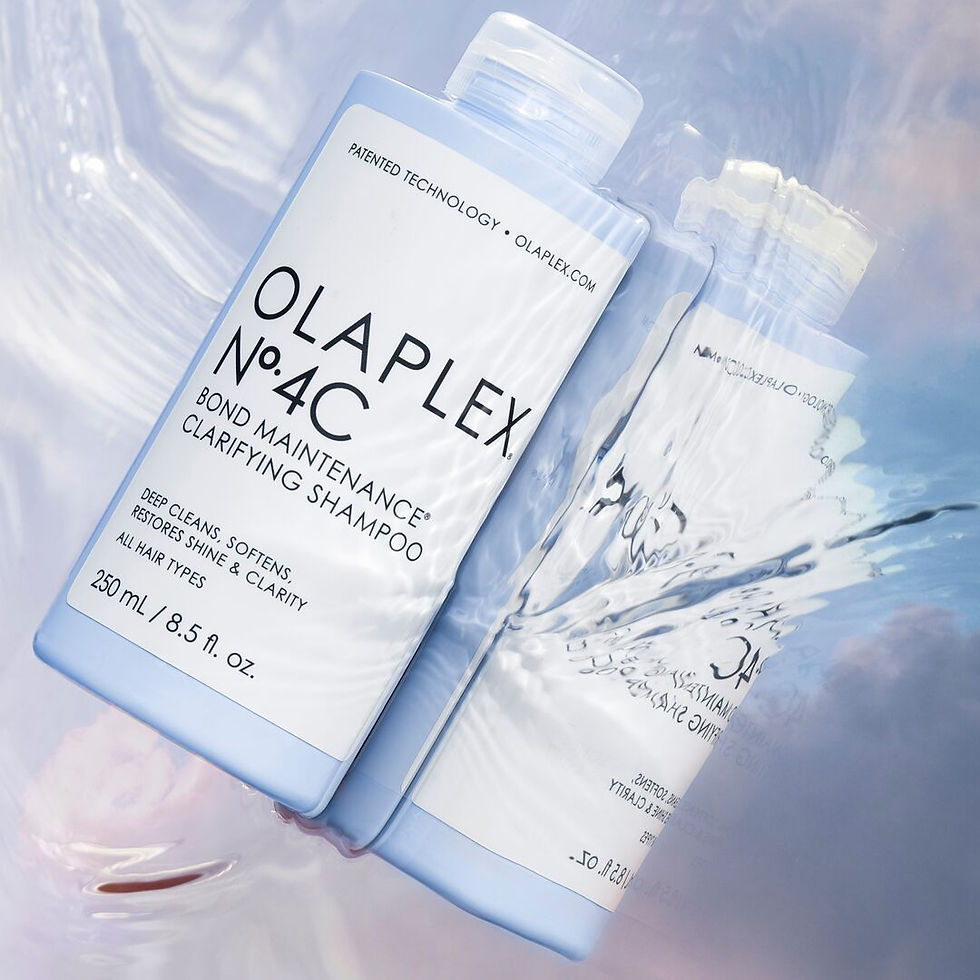 Olaplex No. 4C Bond Maintenance Clarifying Shampoo flacon met diepreinigende formule