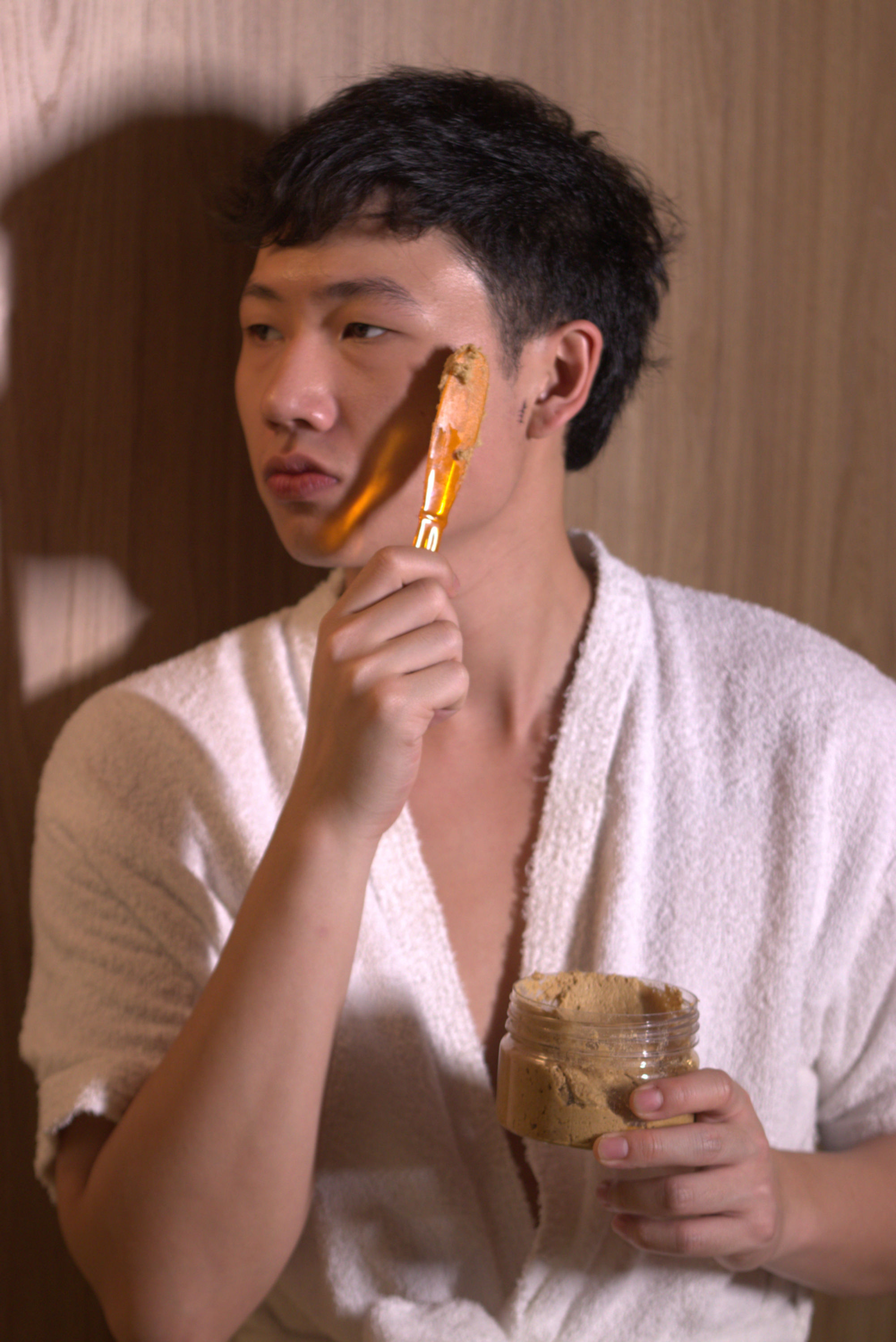 Saffron Exfoliating Scrub