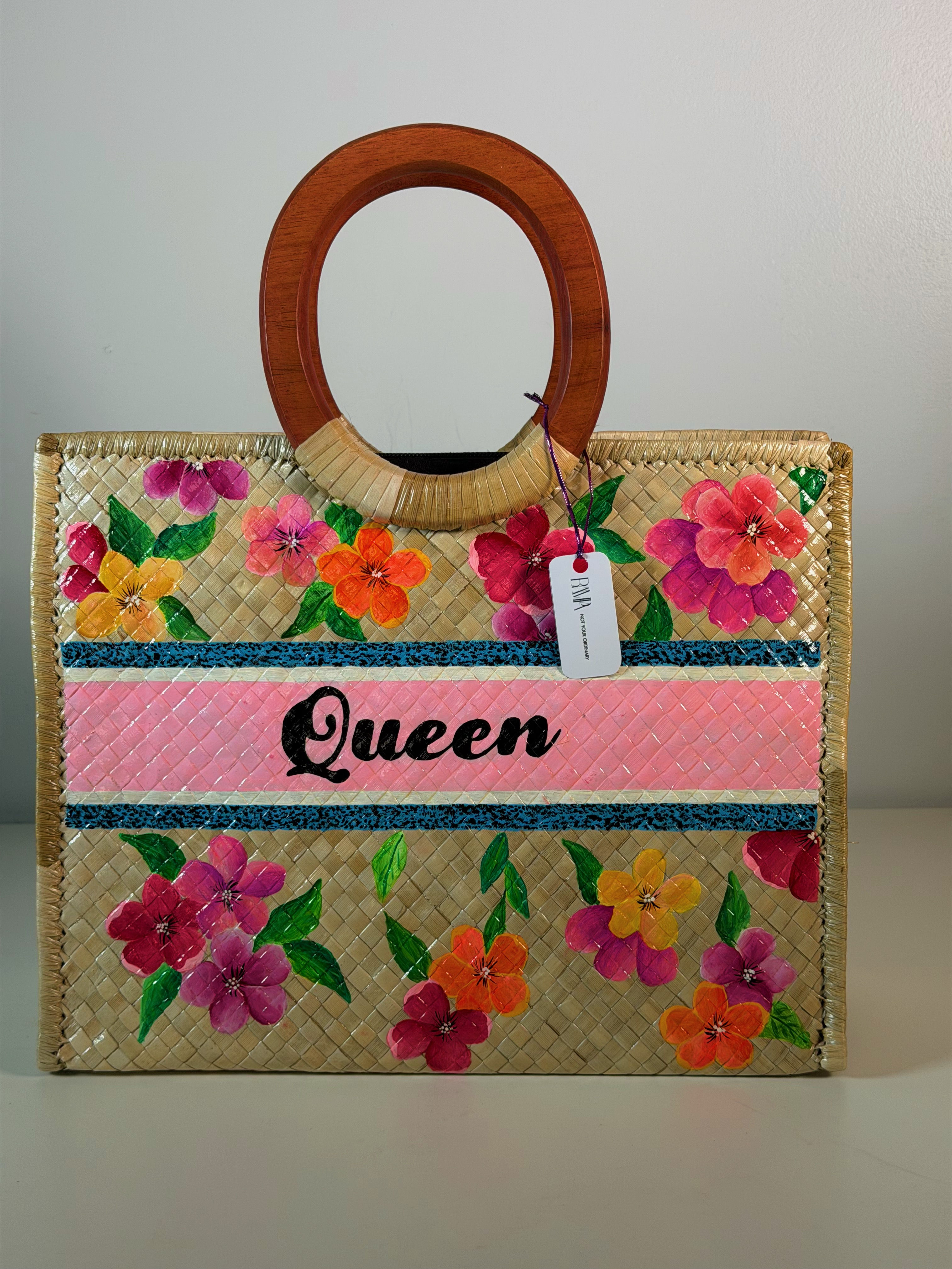 Queen Collection Artisan Bag