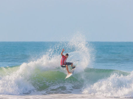 Imbitubense de Surf 2025 chega a praia do Rosa, em Imbituba
