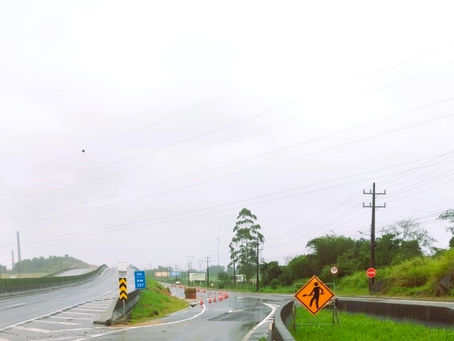 Avanço das obras em viaduto liberam acesso a Capivari de Baixo