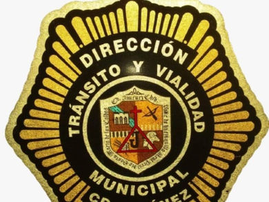 Derrapa moto en la Acosta Rivera