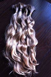 Blonde hair extensions