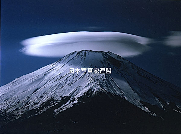 河合会員「離れる笠」HP用.jpg