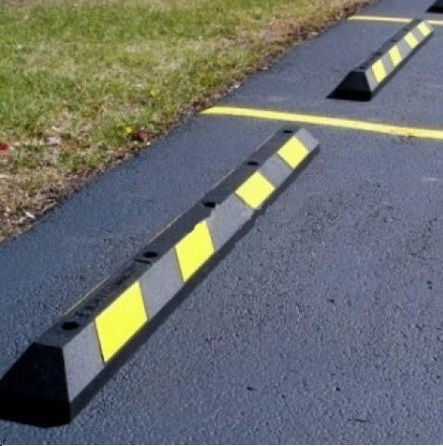 Miniatura: Tope de Estacionamiento. 72" x 4" x 6"