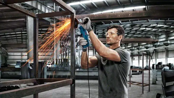 Miniatura: ESMERIL ANGULAR GWS 9-125P PROFESIONAL