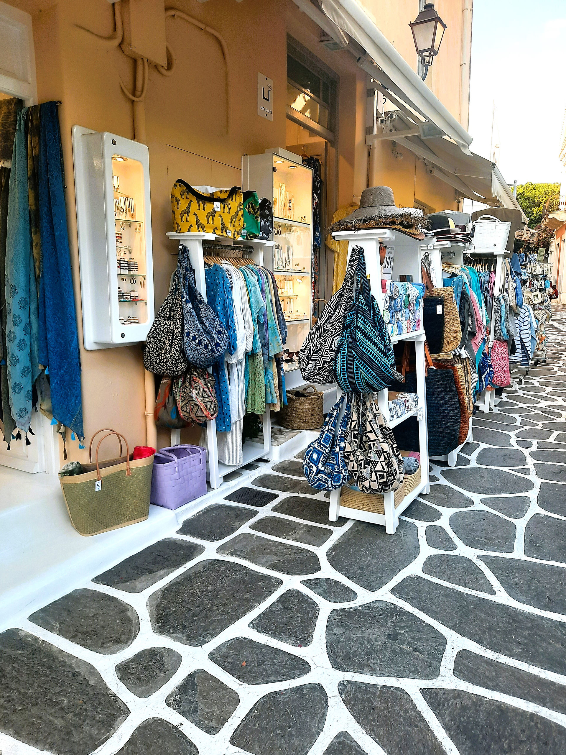 Parikia shops