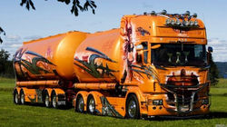 scaniaTRUCKS