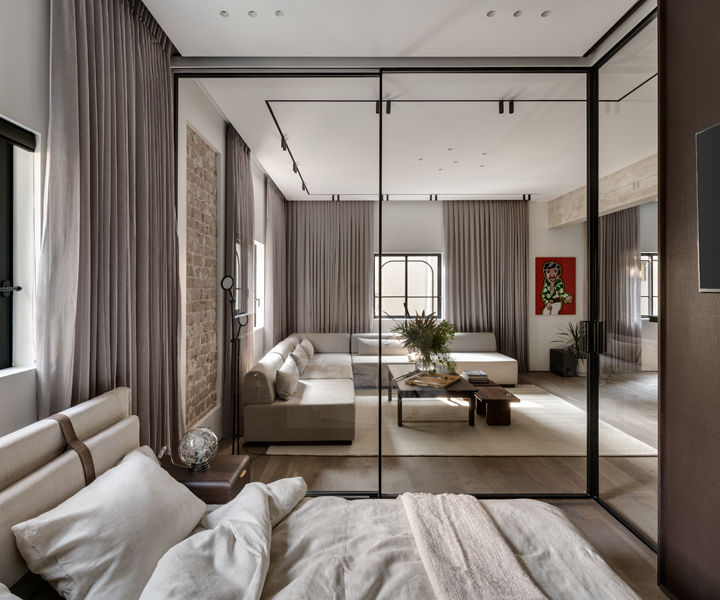 דירה בעיצוב פנים מינימליסטי וחמים – פרויקט ריינס, חומרים טבעיים, חיפוי קירות, חללים פתוחים