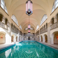 Hotel Oderberger 藏身在百年泳池的酒店