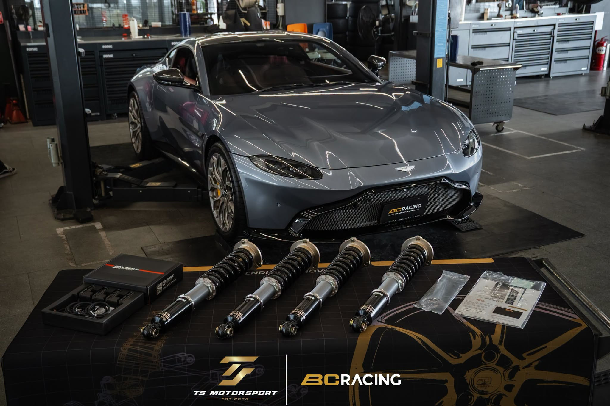 Aston Martin Vantage (AM6) - BC Racing